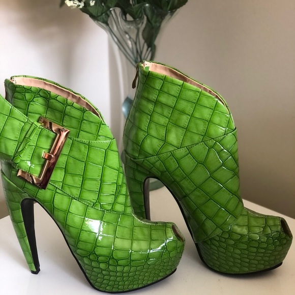 SHOE ENVY Green Peep Toe Platforms 38 Super Funky - Picture 8 of 8